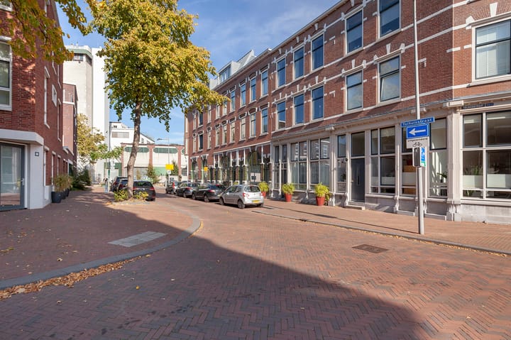 Foto 21 van Tolhuisstraat 12-B