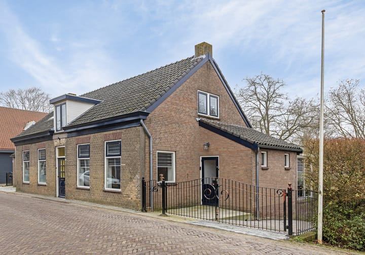 Foto 1 van Dorpsstraat 23