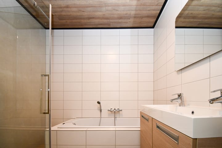 Foto 14 van Heereweg 5-49