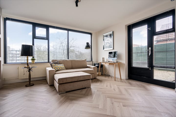 Photo 12 of Hector Berliozkade 72