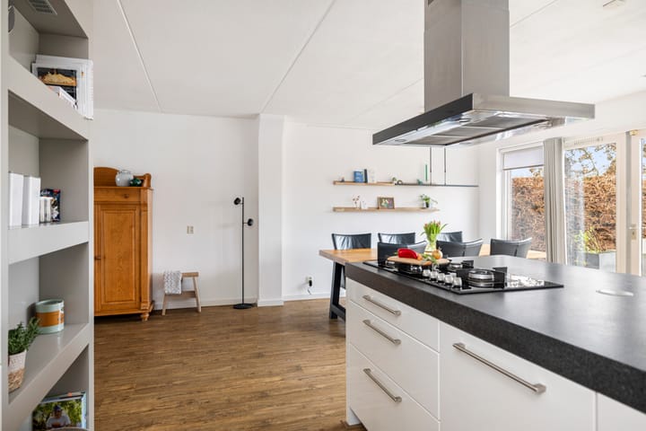 Foto 11 van Dagpauwoog 40