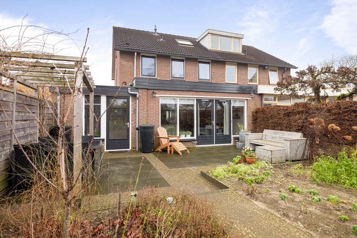 Foto 30 van Dagpauwoog 40