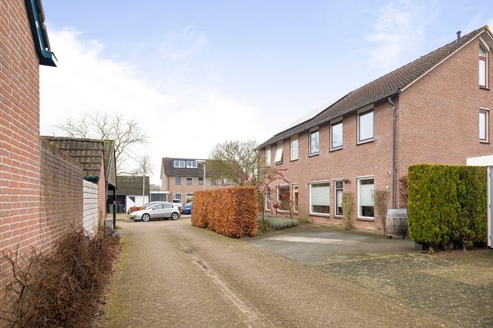 Foto 34 van Dagpauwoog 40