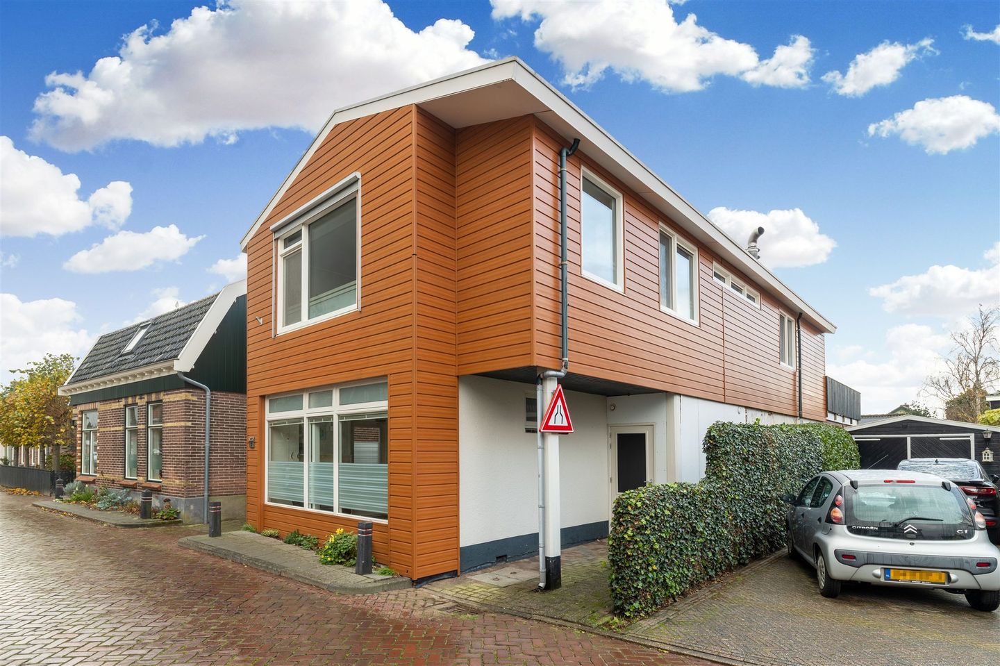 Bekijk foto 5 van Julianaweg 27