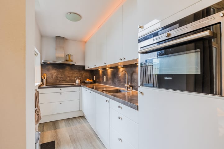 Foto 3 van Helper Weststraat 11