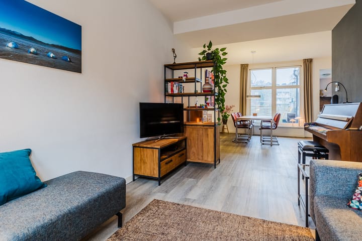 Foto 8 van Helper Weststraat 11