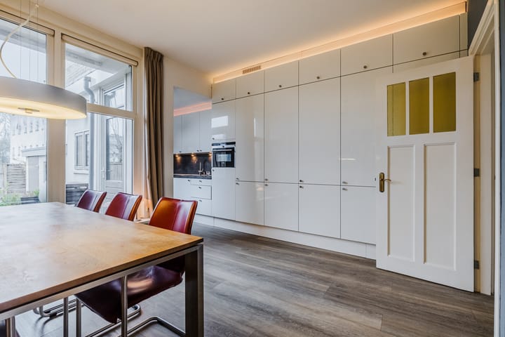 Foto 9 van Helper Weststraat 11