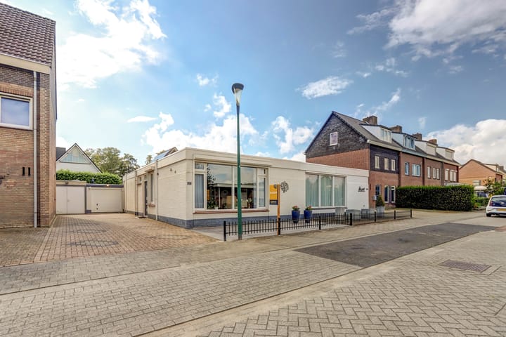 Foto 4 van Klaproosstraat 42