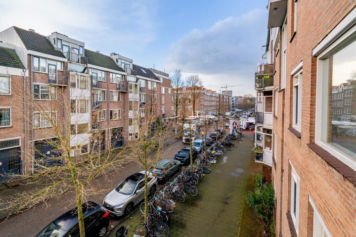 Foto 32 van Wagenaarstraat 335