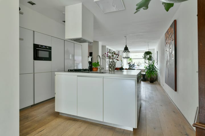 Foto 9 van Postjeskade 111-H