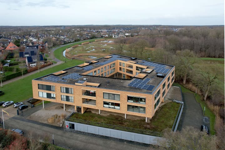 Foto 41 van Jan Bronnerplantsoen 13