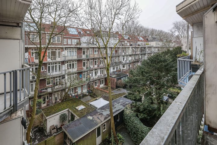 Photo 10 of Van Walbeeckstraat 3-3