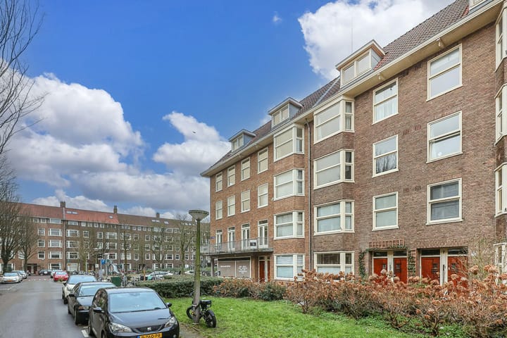 Photo 27 of Van Walbeeckstraat 3-3