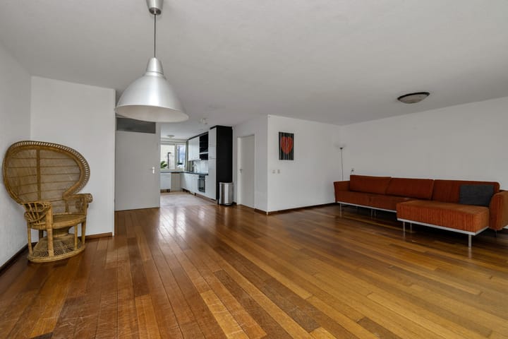 Foto 7 van E. du Perronstraat 29