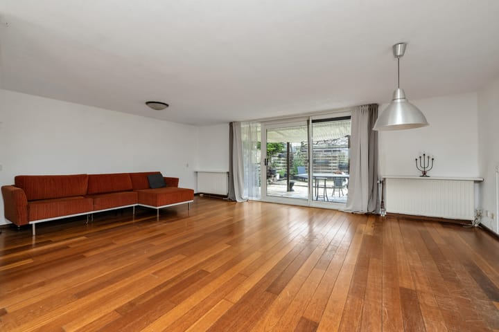 Foto 8 van E. du Perronstraat 29