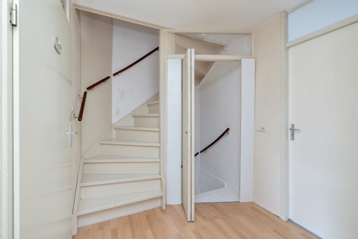 Foto 15 van E. du Perronstraat 29