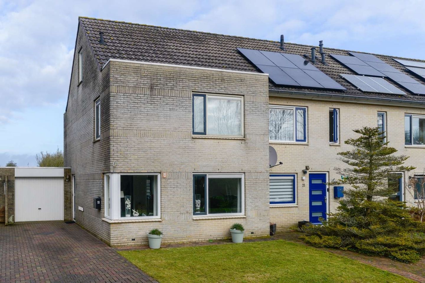 Foto 1 van Baalder 19