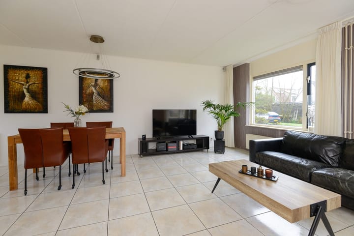 Foto 11 van Baalder 19