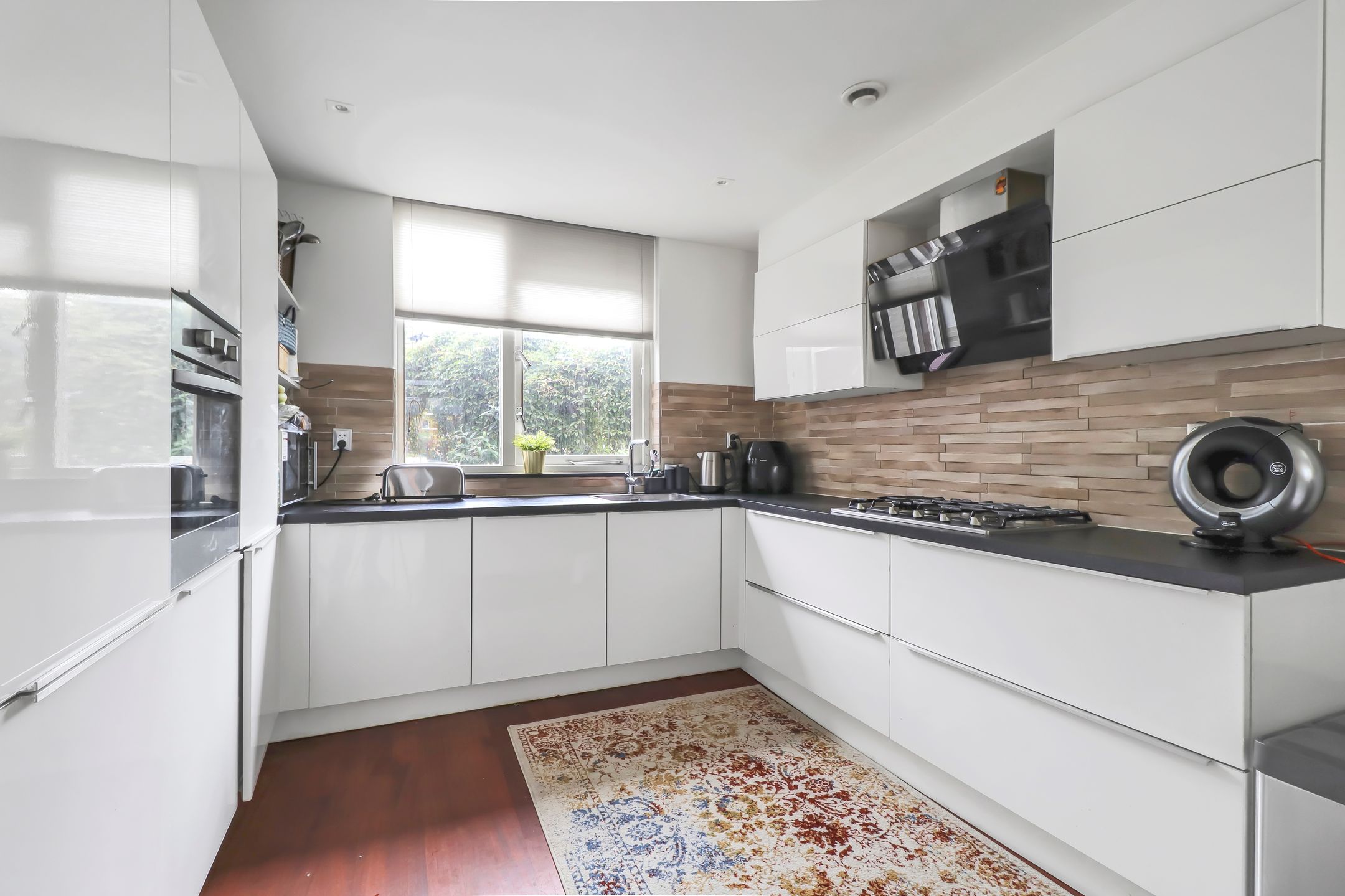 Photo 9 of Chirurgijn 69