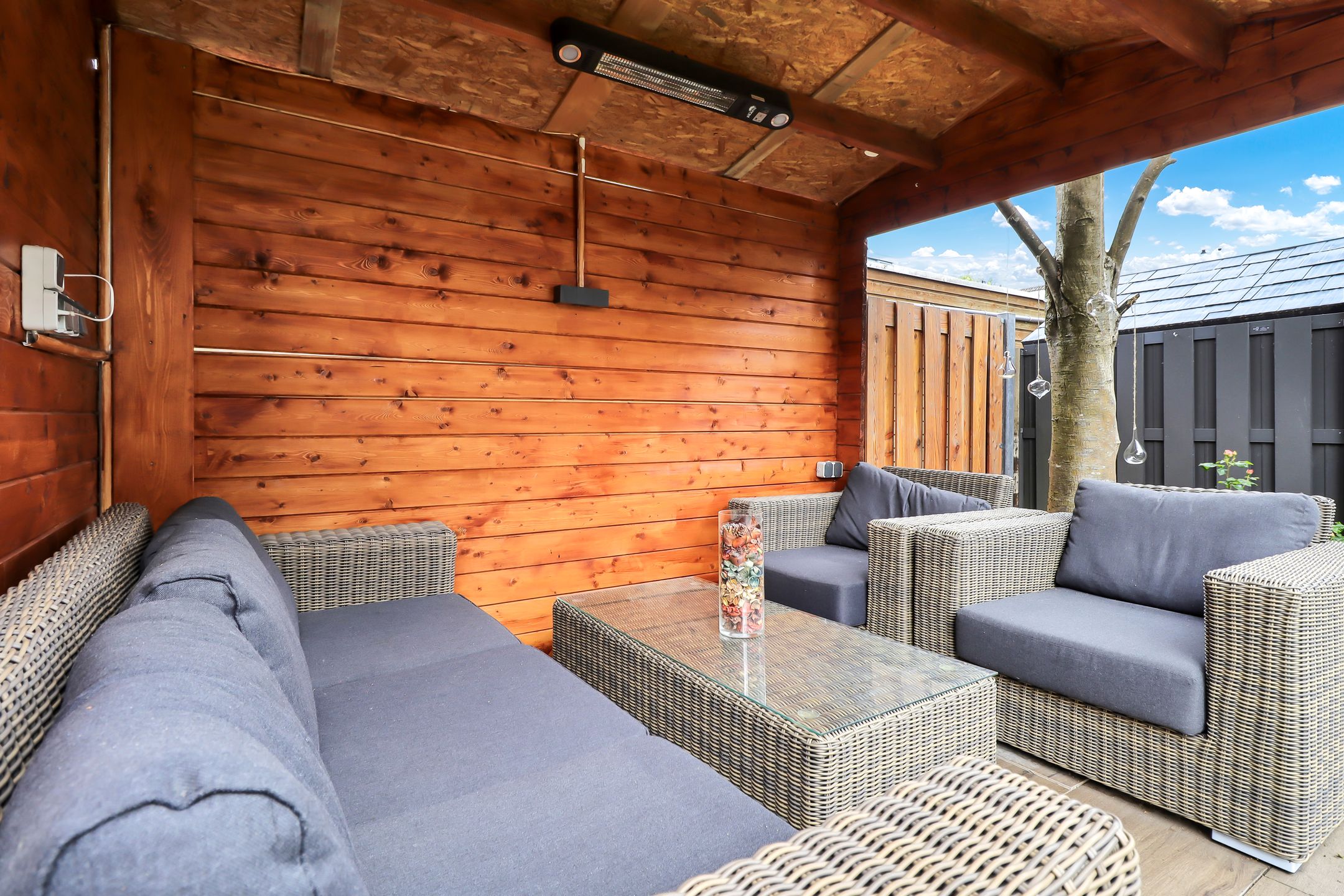 Photo 6 of Chirurgijn 69