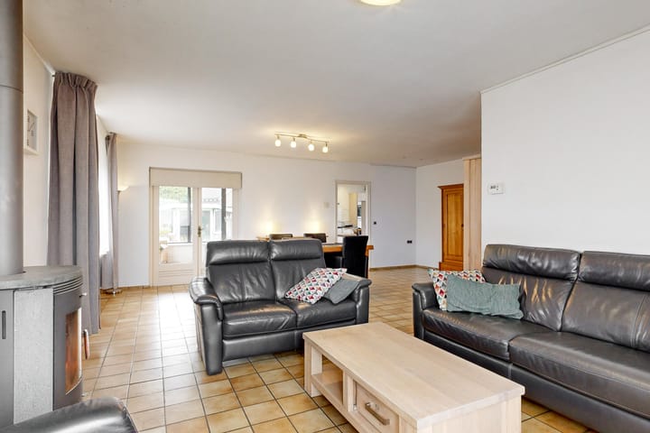 Foto 10 van Hoendercamp 16