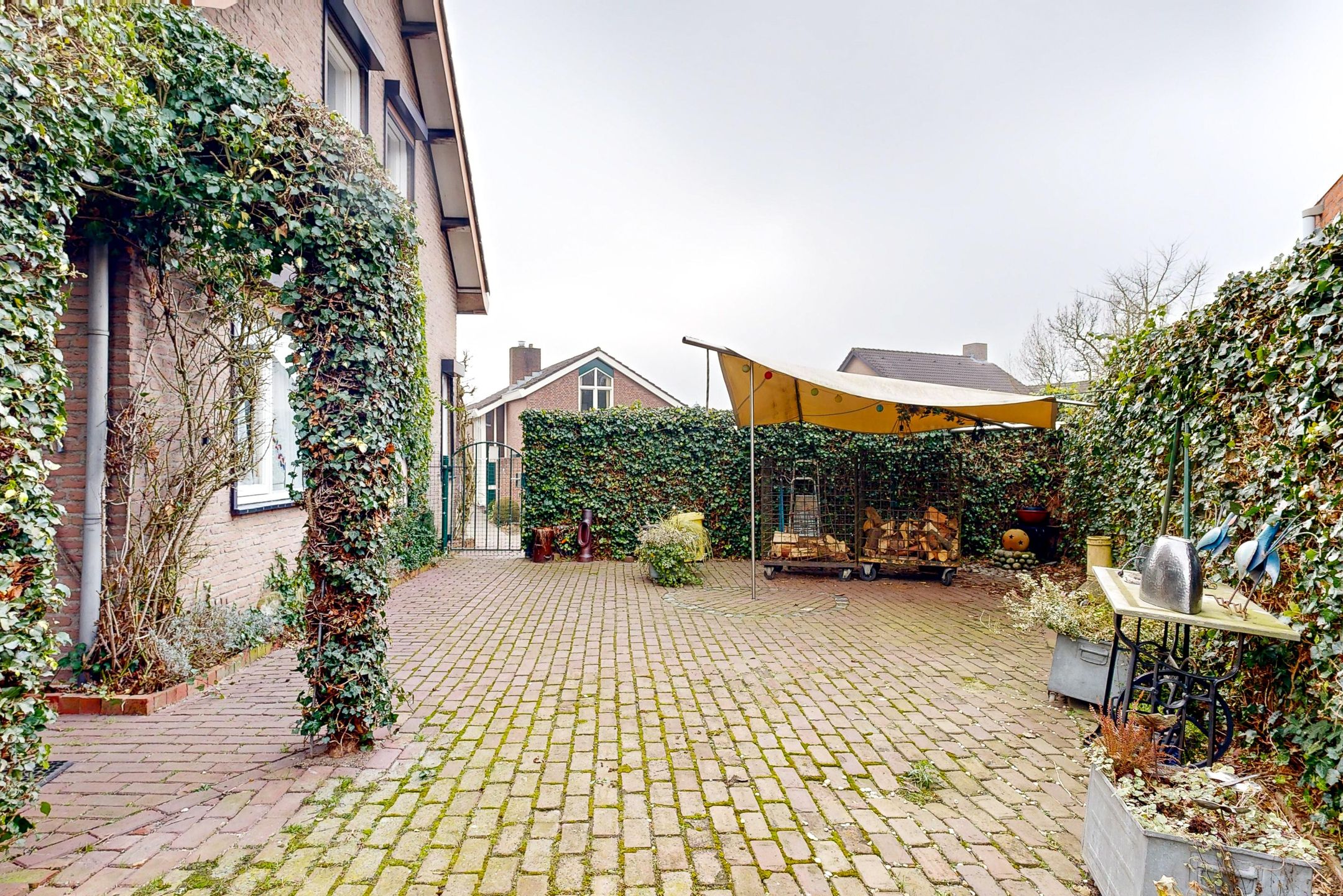 Foto 39 van Hoendercamp 16