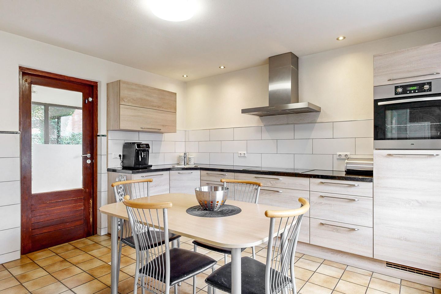 Foto 25 van Hoendercamp 16