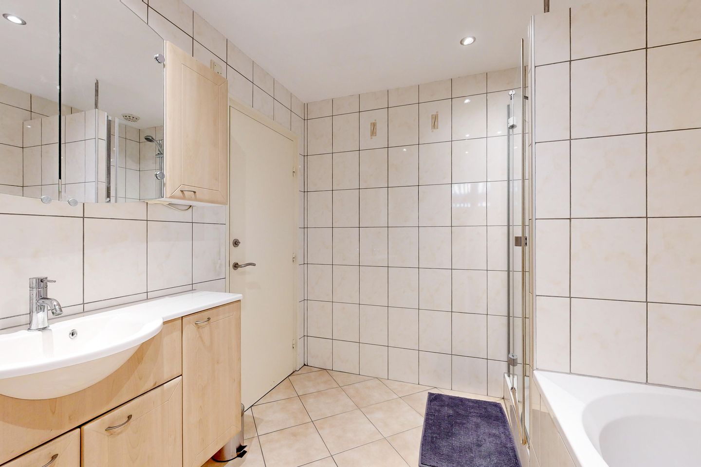 Foto 20 van Hoendercamp 16