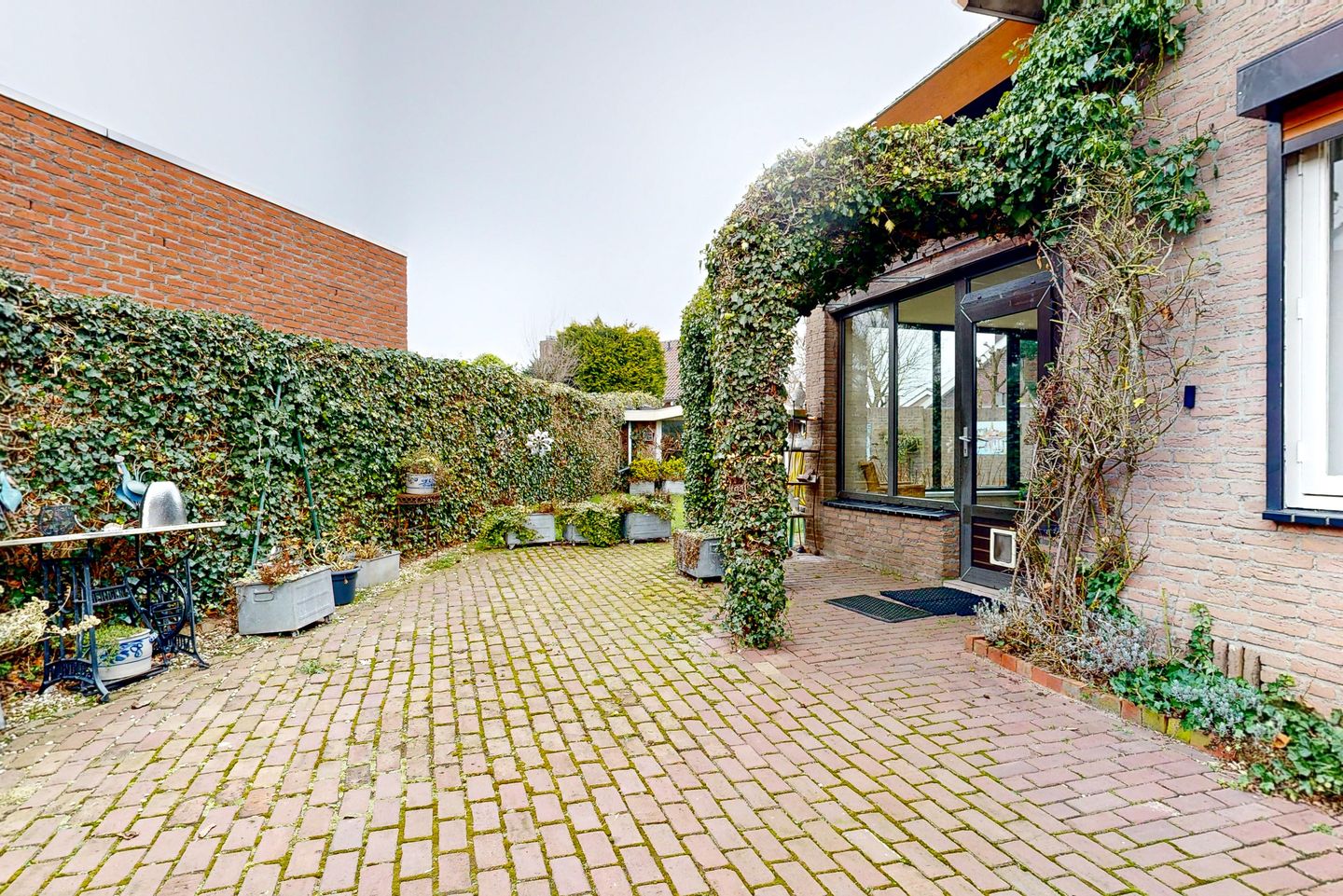 Foto 40 van Hoendercamp 16