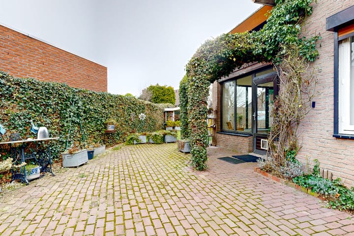 Foto 40 van Hoendercamp 16