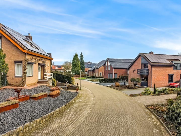 Foto 3 van Hoendercamp 16