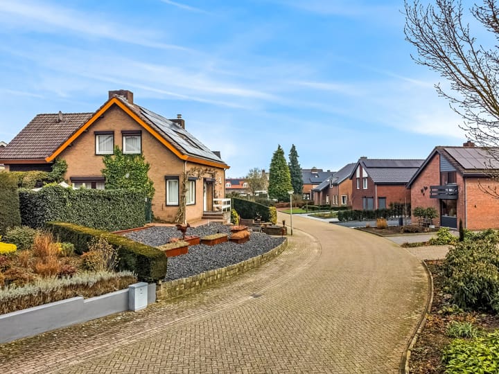 Foto 2 van Hoendercamp 16