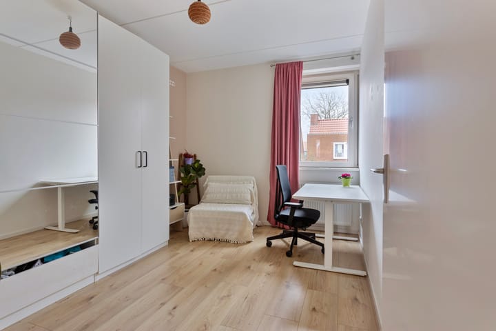 Foto 17 van Narvastraat 13