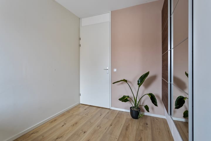 Foto 18 van Narvastraat 13