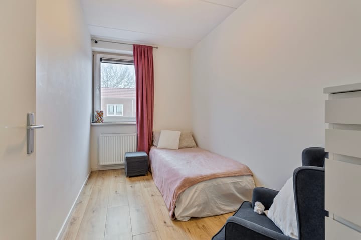 Foto 24 van Narvastraat 13