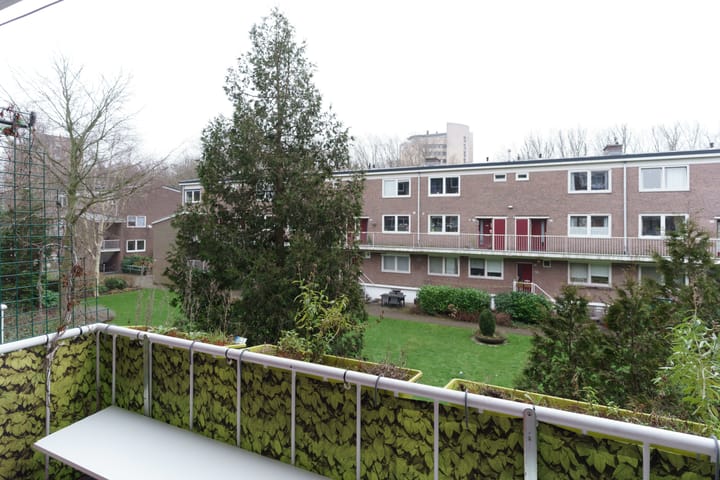 Foto 13 van Van der Lelijstraat 49