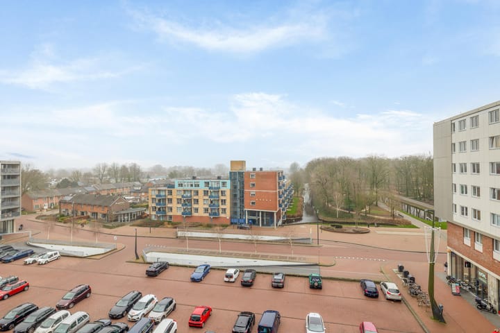 Foto 4 van Raadhuisplein 186