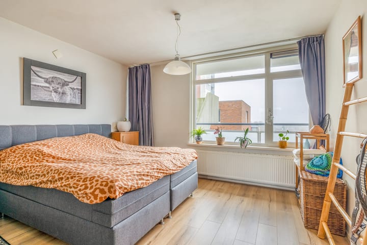 Foto 18 van Raadhuisplein 186