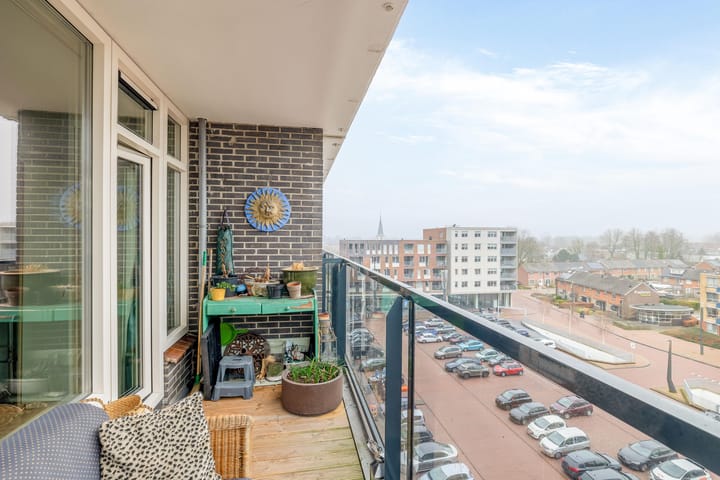 Foto 28 van Raadhuisplein 186