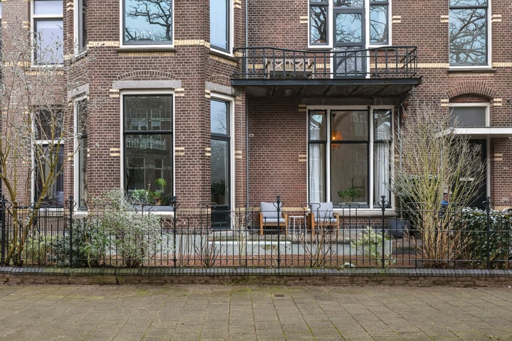 Bekijk foto 1 van Staringstraat 21-A