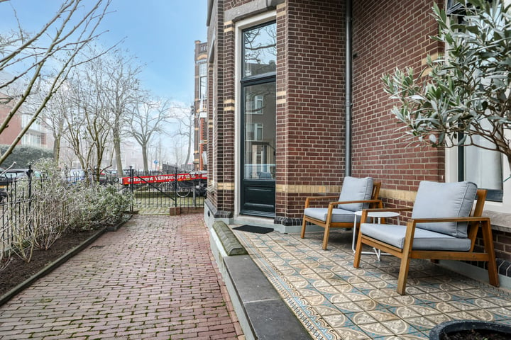 Bekijk foto 2 van Staringstraat 21-A