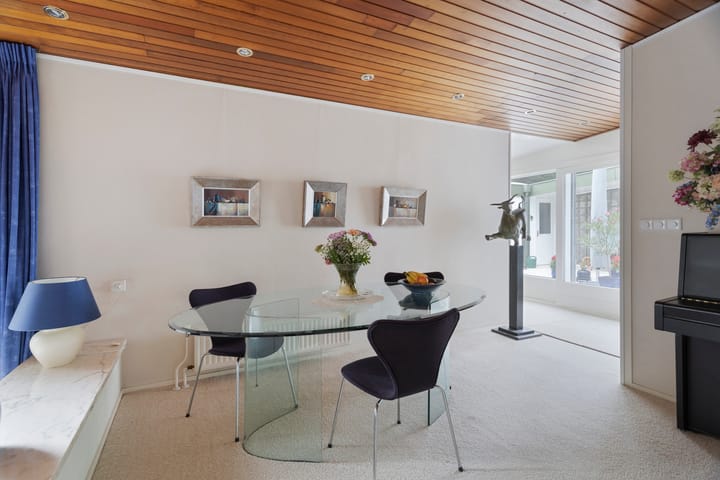 Foto 10 van Vredenburglaan 4