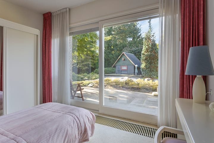 Foto 26 van Vredenburglaan 4