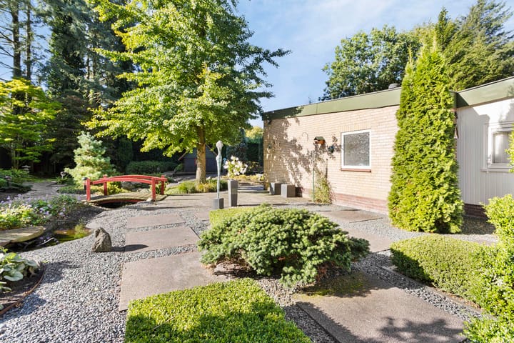 Foto 43 van Vredenburglaan 4