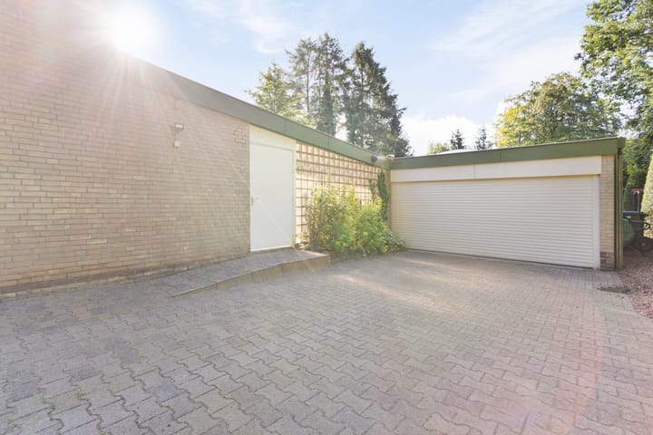 Foto 45 van Vredenburglaan 4