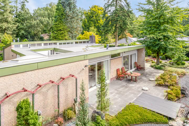 Foto 50 van Vredenburglaan 4