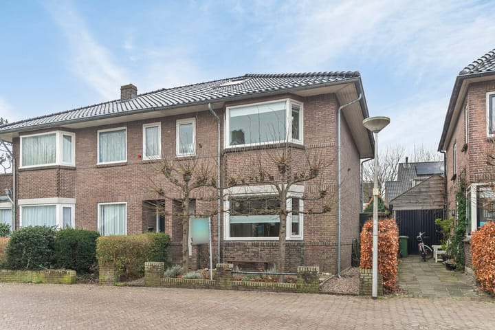 Foto 4 van Van Dijkstraat 11