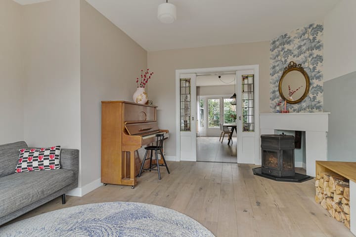 Foto 9 van Van Dijkstraat 11