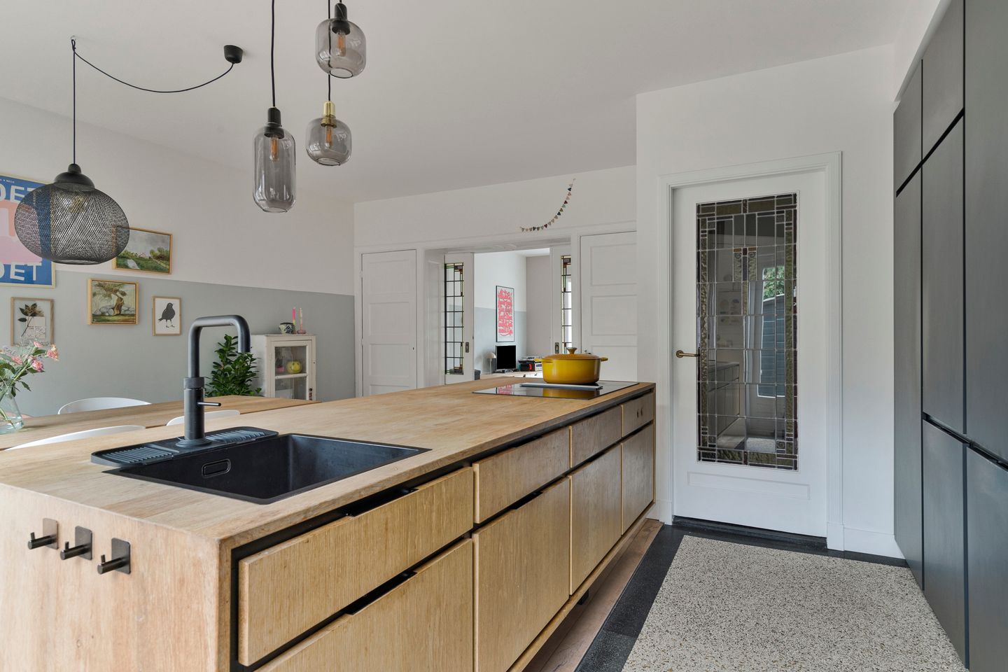 Foto 14 van Van Dijkstraat 11