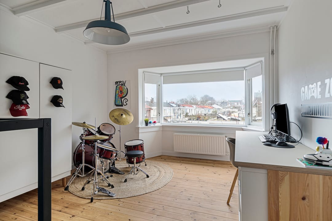 Foto 22 van Van Dijkstraat 11